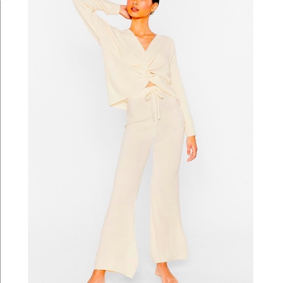 Set: twisted Knit Top and Wide Leg Pants Set - Picture 3 of 5